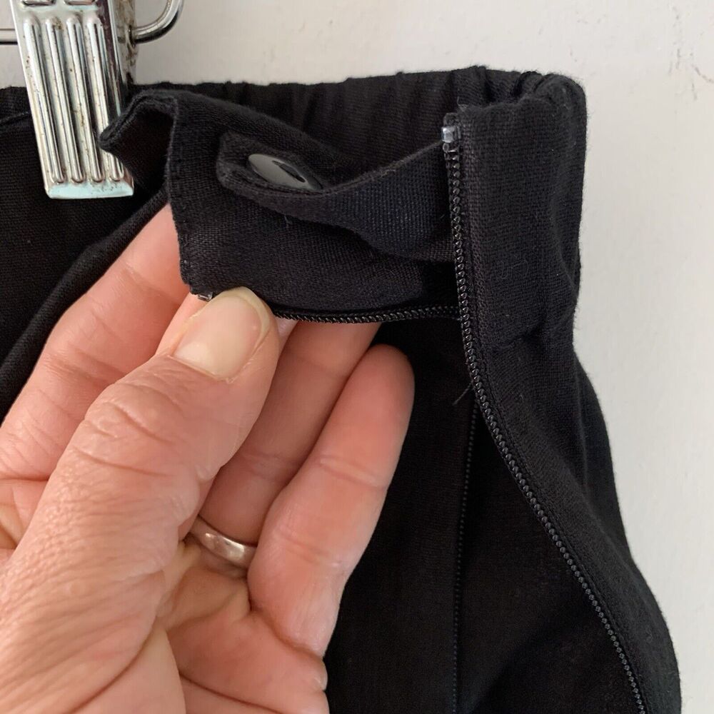 Women's Linen Straight Leg Ankle Pants in Black - Picture 4 of 9